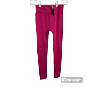 Women’s One Size Fleece Lined Leggings Fuchsia NWT
